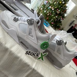 Jordan Retro 4s White/Cement